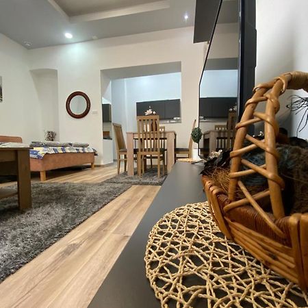 Apartment Neno 2 Требинє Екстер'єр фото