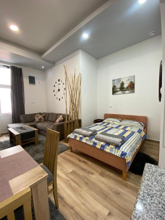 Apartment Neno 2 Требинє Екстер'єр фото