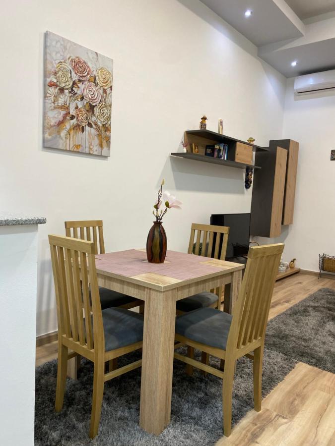 Apartment Neno 2 Требинє Екстер'єр фото